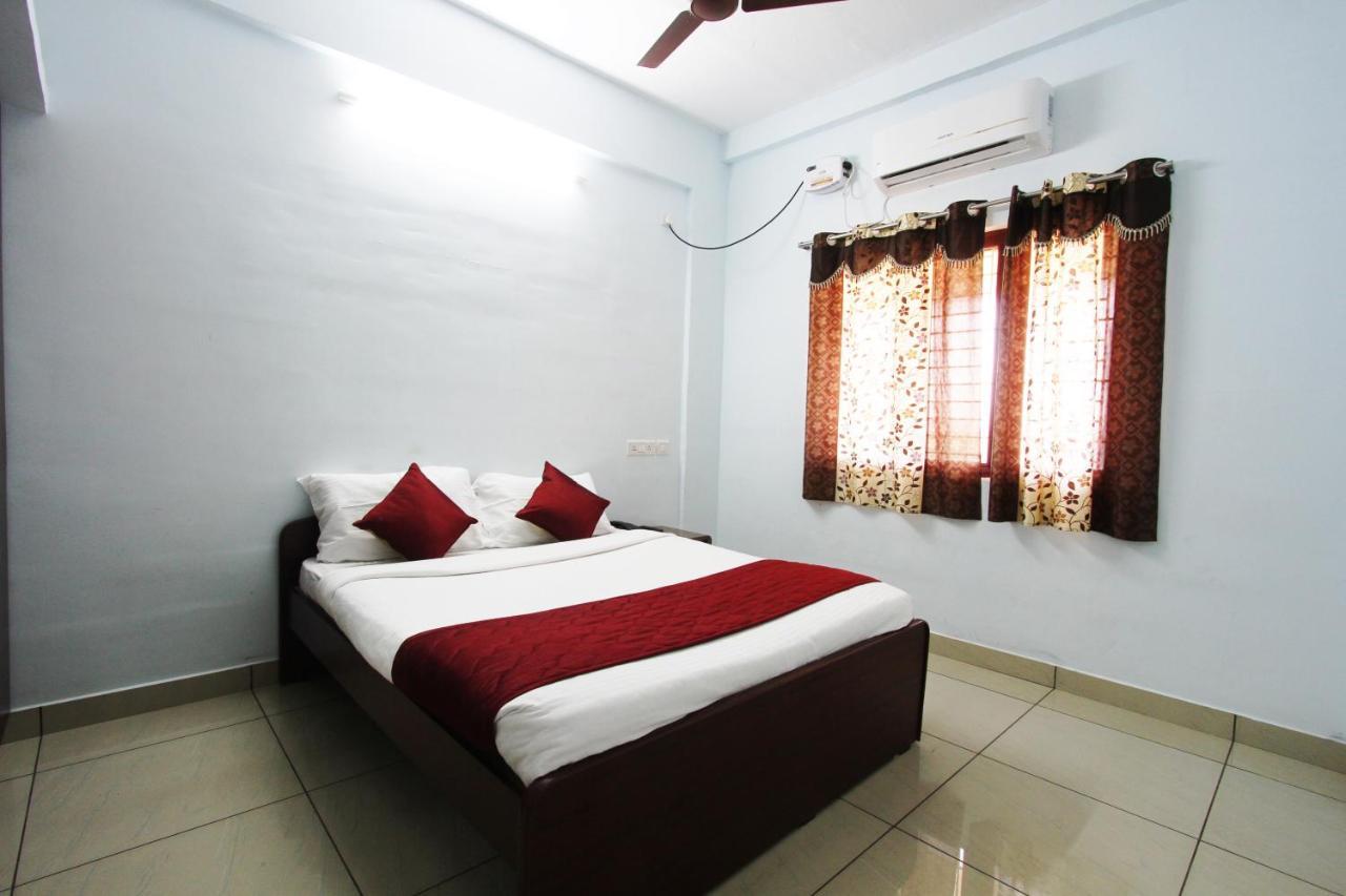 Lakshana Service Apartment - Big Temple タンジャーヴール エクステリア 写真
