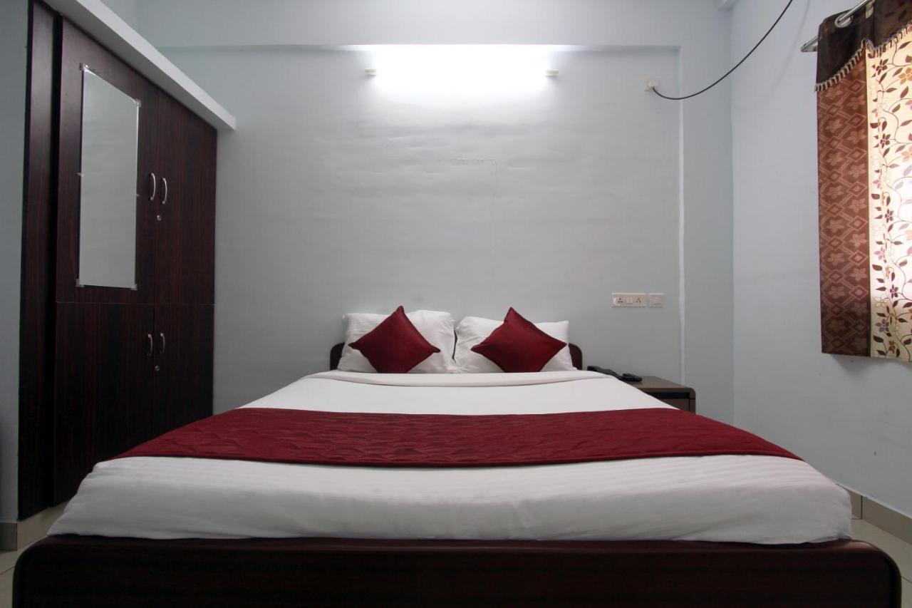 Lakshana Service Apartment - Big Temple タンジャーヴール エクステリア 写真