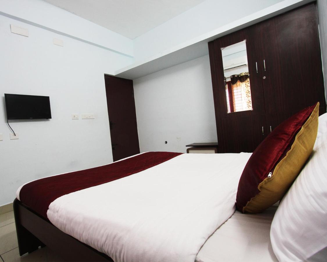 Lakshana Service Apartment - Big Temple タンジャーヴール エクステリア 写真