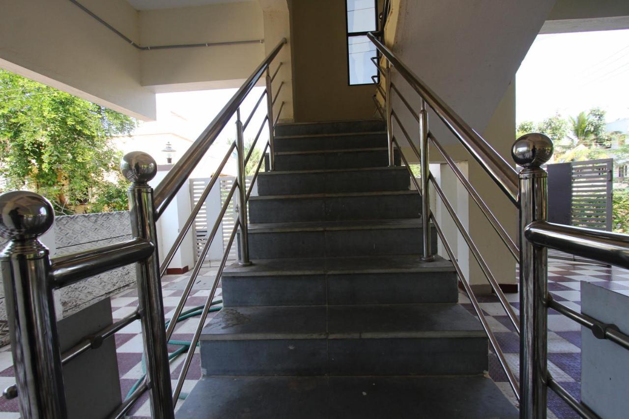 Lakshana Service Apartment - Big Temple タンジャーヴール エクステリア 写真