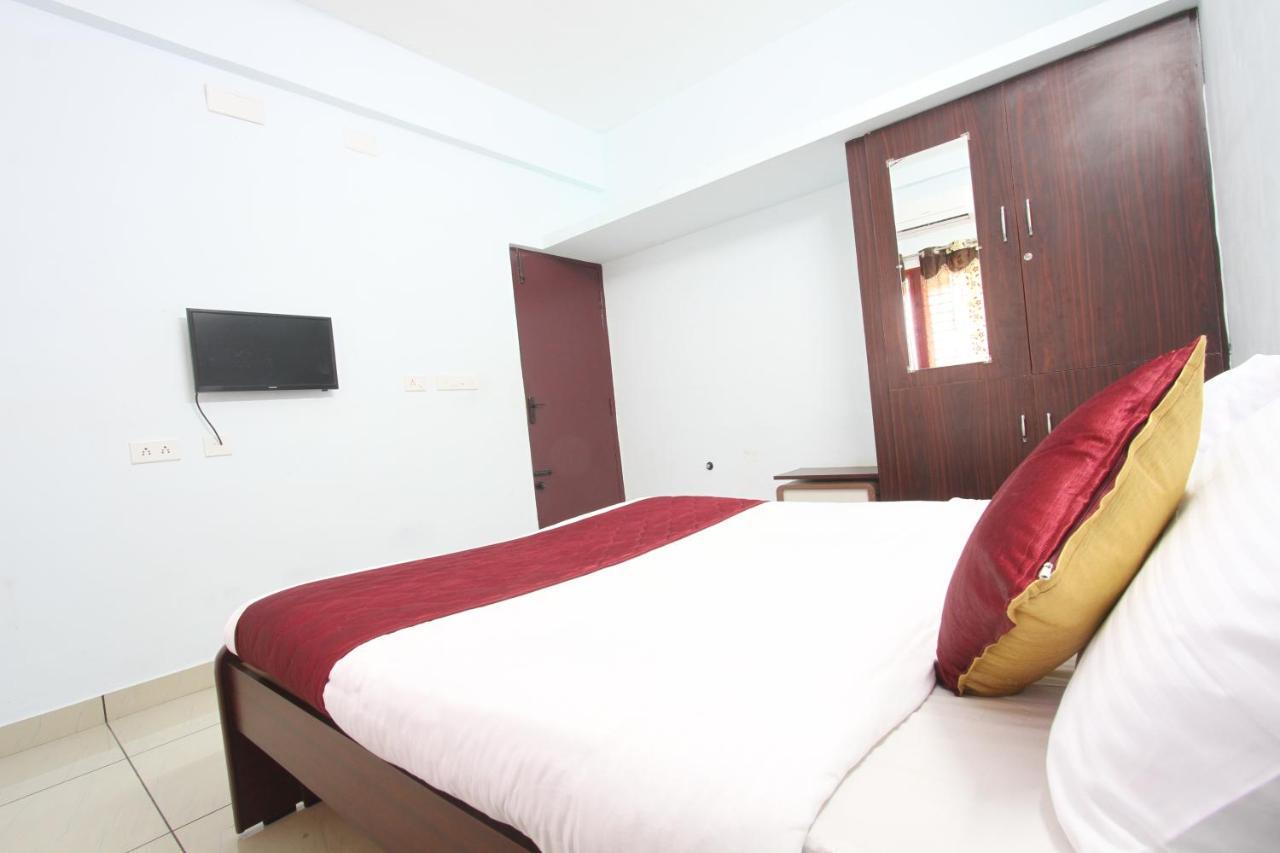 Lakshana Service Apartment - Big Temple タンジャーヴール エクステリア 写真