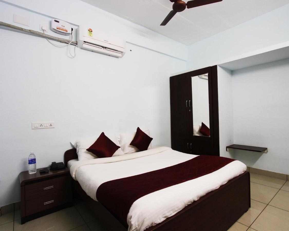 Lakshana Service Apartment - Big Temple タンジャーヴール エクステリア 写真