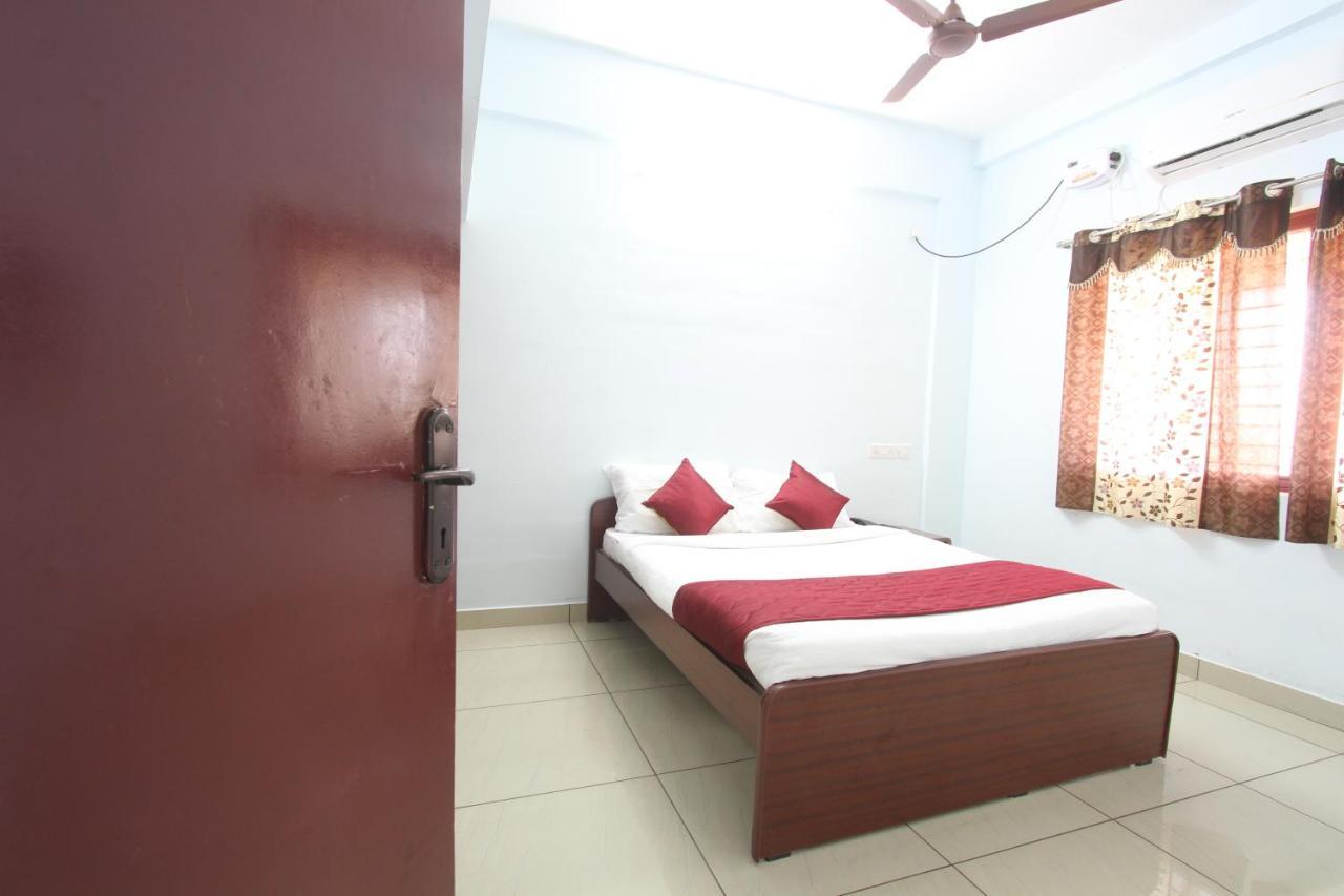Lakshana Service Apartment - Big Temple タンジャーヴール エクステリア 写真